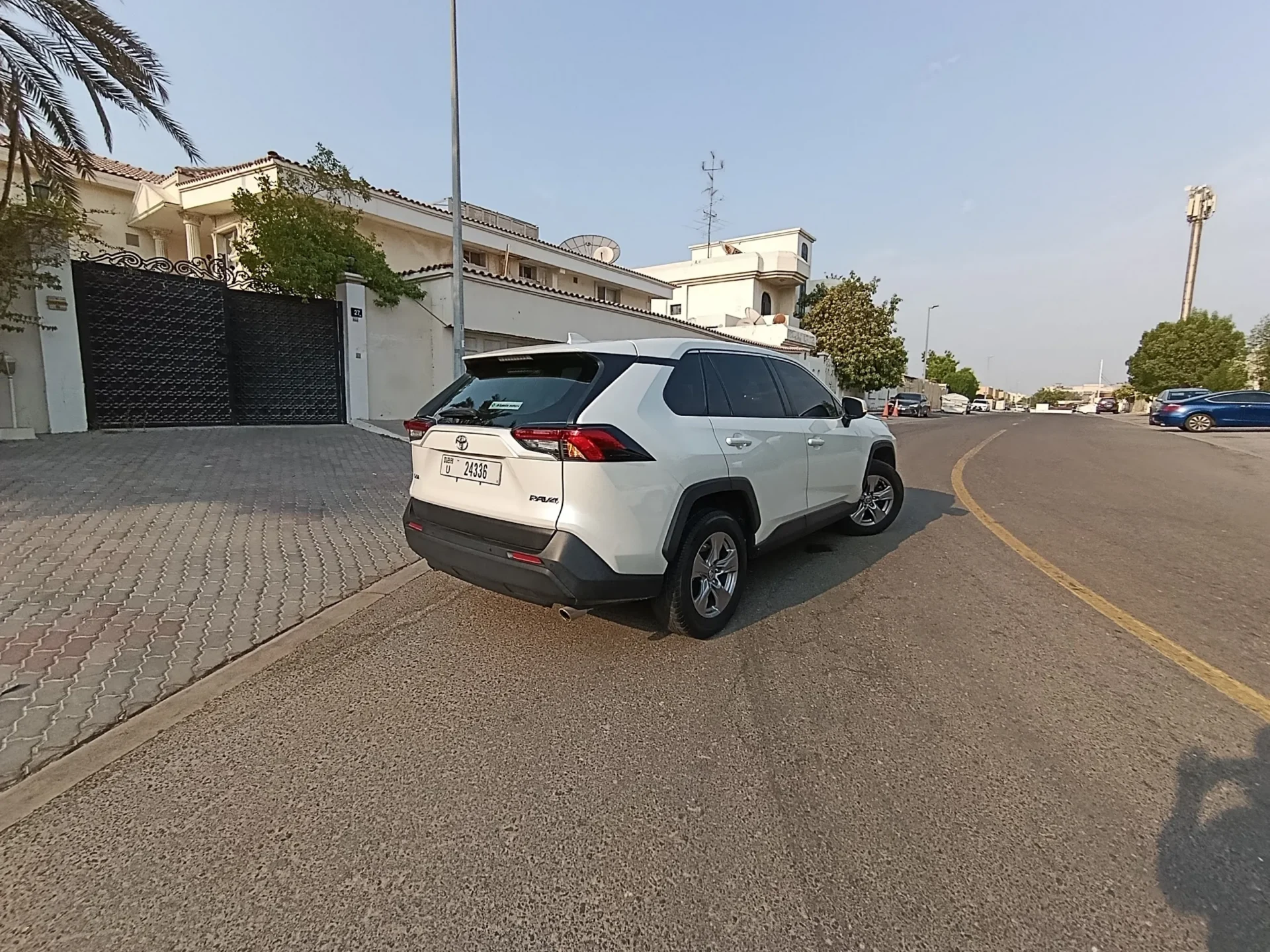 Toyota RAV4 - Image 6